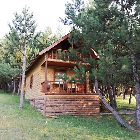 Cam Pinari Doga Evleri Chalet Mengen